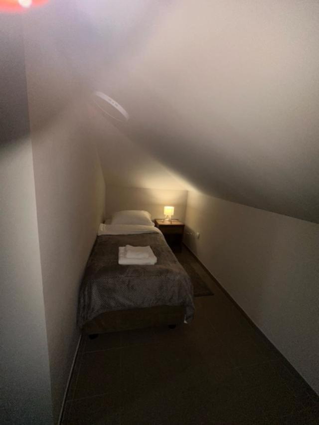 Jp Motel Mali Pariz Bor Ngoại thất bức ảnh